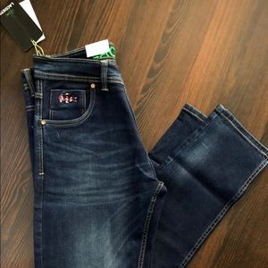 Current store Article LACOSTE jeans 9810853625